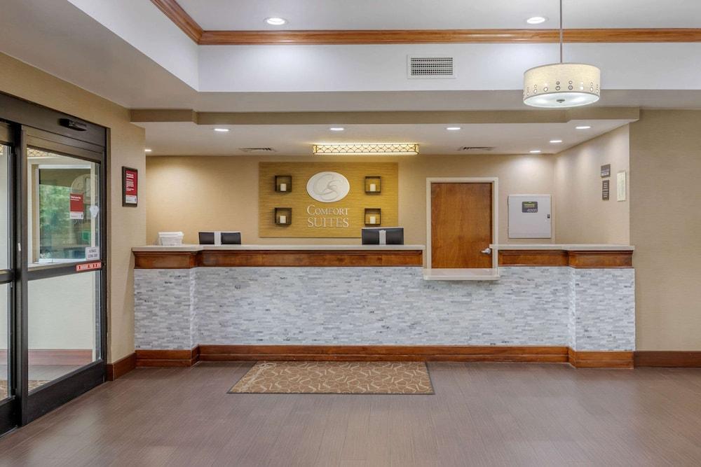 Comfort Suites Johnson City Near University Экстерьер фото
