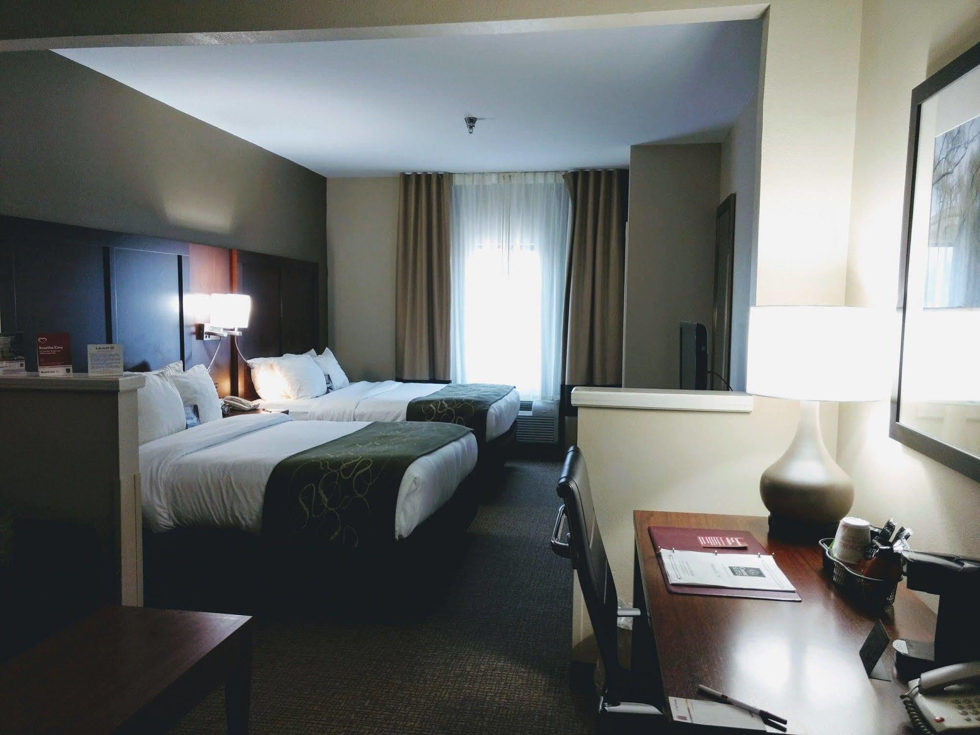 Comfort Suites Johnson City Near University Экстерьер фото
